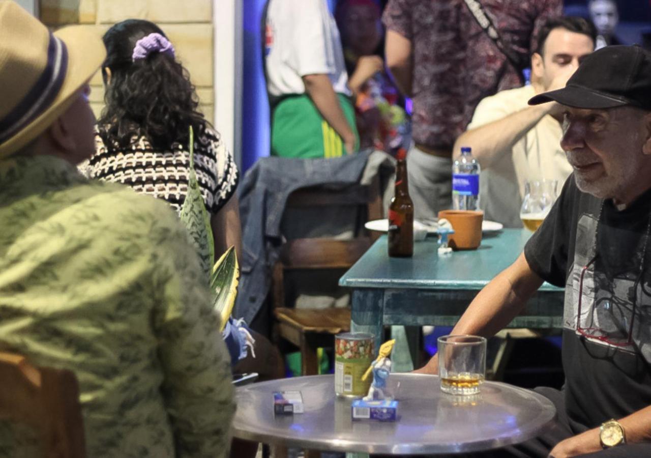 Casa Almarita - Hostal, Bar Y Restaurante Medellín Esterno foto