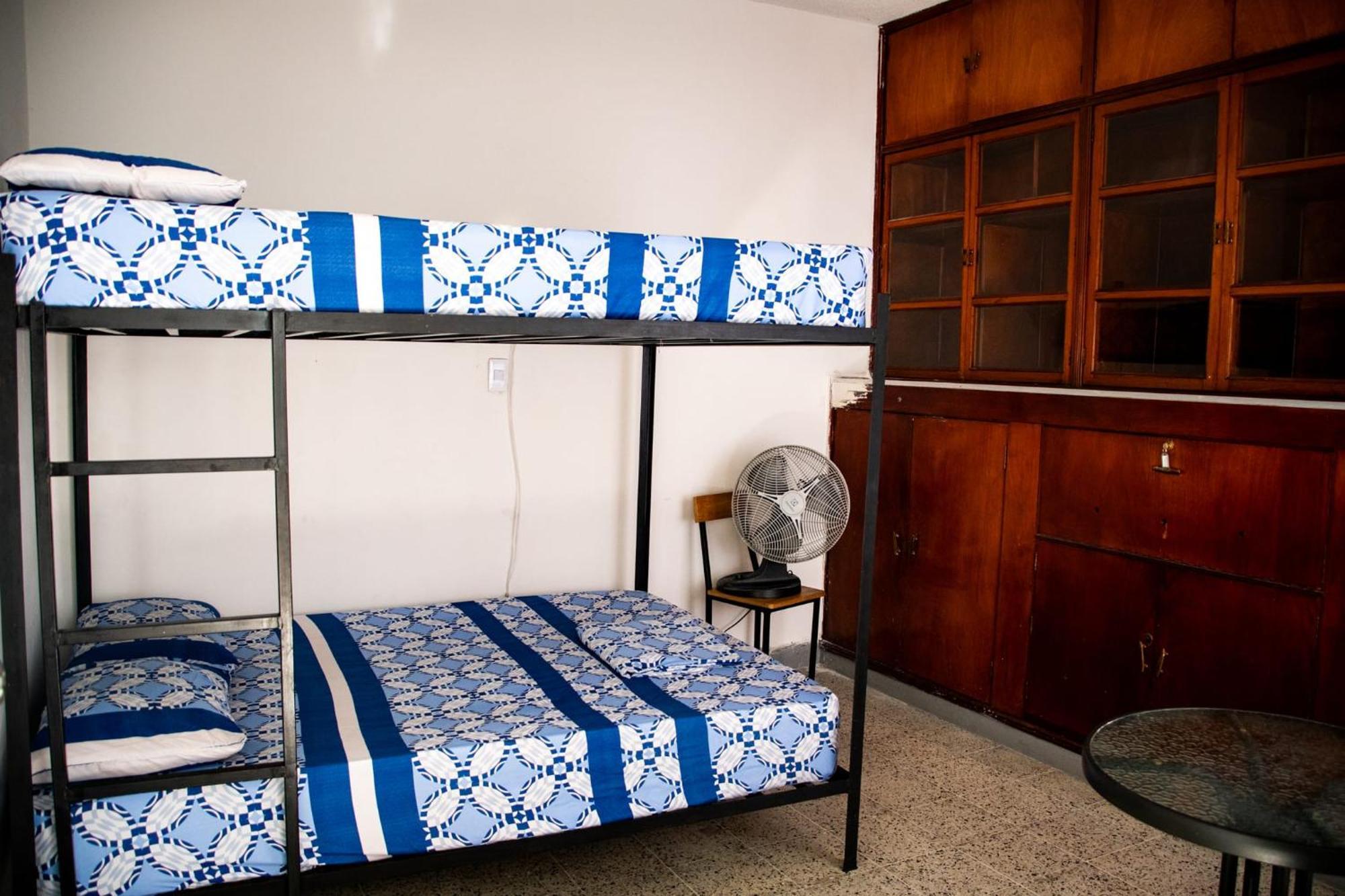 Casa Almarita - Hostal, Bar Y Restaurante Medellín Esterno foto